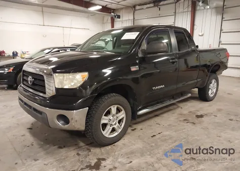2008 Toyota Tundra Sr5 5.7L V8 z USA, uszkodzony, nr VIN 5TFBV54118X067381